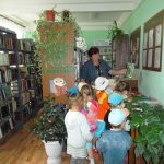 Юные читатели в Клушинской библиотеке. Урок-знакомство
