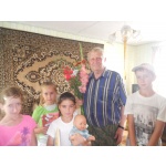 8 августа заведующая Родомановской библиотекой Колоколова М.Н. совместно с детьми посетили ветерана